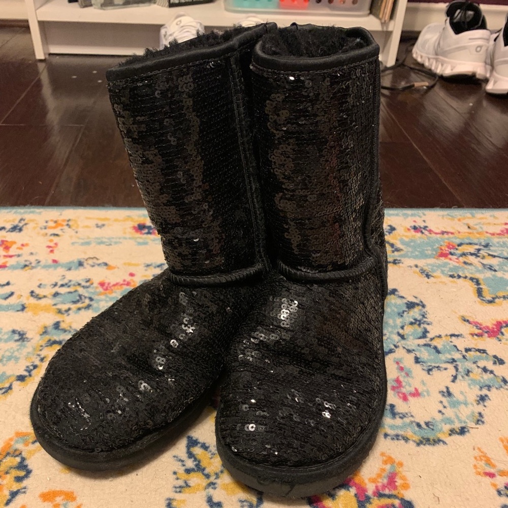 Black sequin Ugg’s